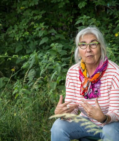 Course leader on a NatureWell session at Southmead Hospital
