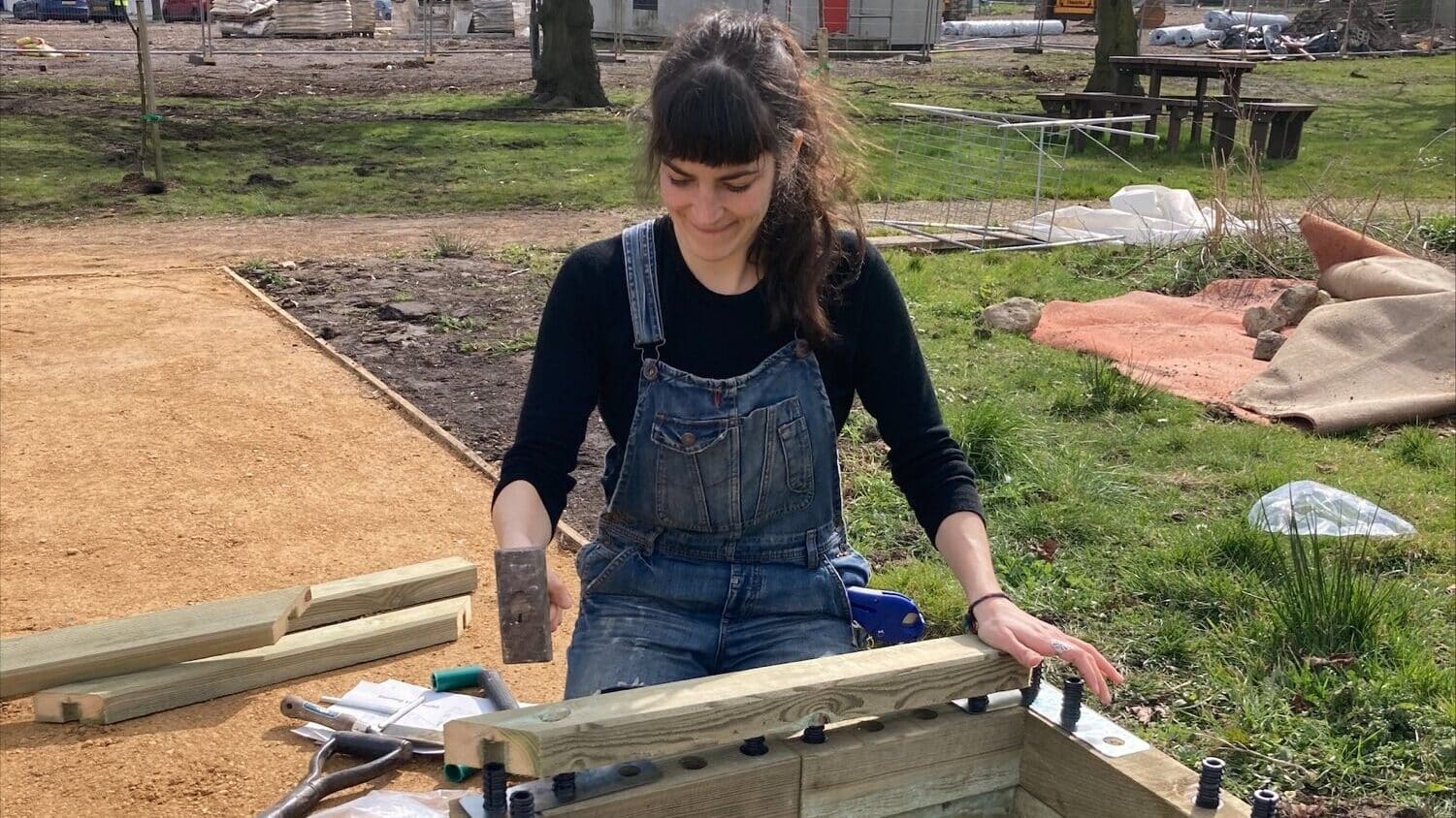 Nature Recovery Ranger builds a raised bed at Southmead Hospital, Bristol